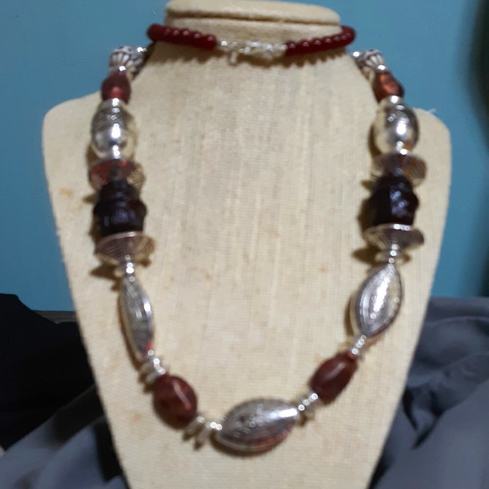 AVON NECKLACE IS THE BEST WAY TO GET NOTICED